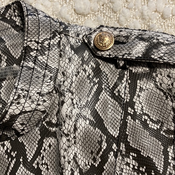 Jacket - Picture 6 of 6